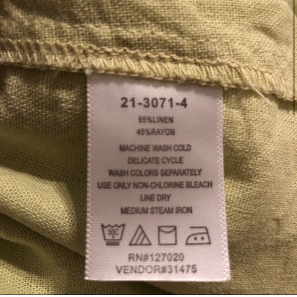 Chadwicks Button Down - Picture 2 of 6